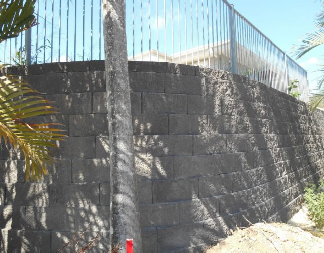 Vertica Concrete Block Wall Transformation in Upper Coomera, Gold Coast