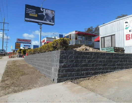Flush Face Garden Wall Installation at a Commercial Property in Burleigh, Gold Coast