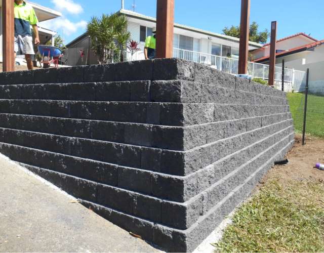 Concrete Retaining Wall for Waterfront Home in Surfers Paradise