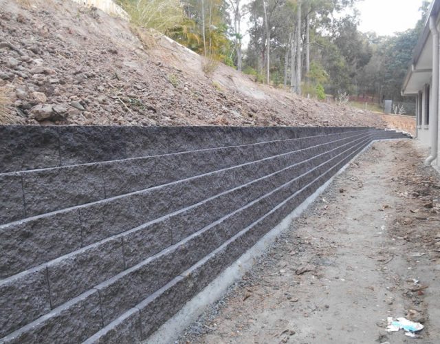 Discover the Versatility of Flush Face Retaining Walls | Australian Retaining Walls