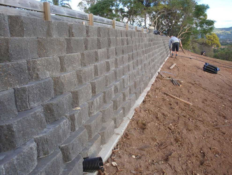Diamond Block Retaining Walls - Strength and Ease of Installation